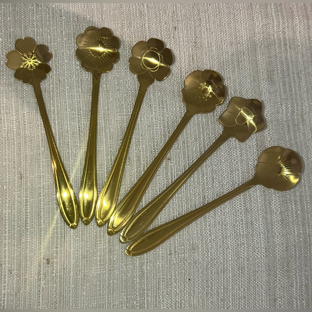 6pcs Random Stainless Steel Flower Spoon